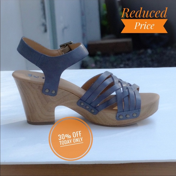 korks platform sandal